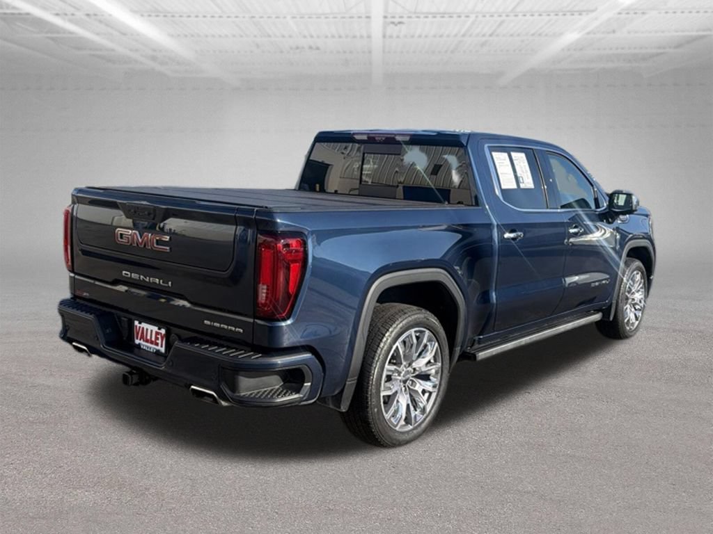 Used 2023 GMC Sierra 1500 Denali w/ Denali Reserve Package AWD/4WD image 12