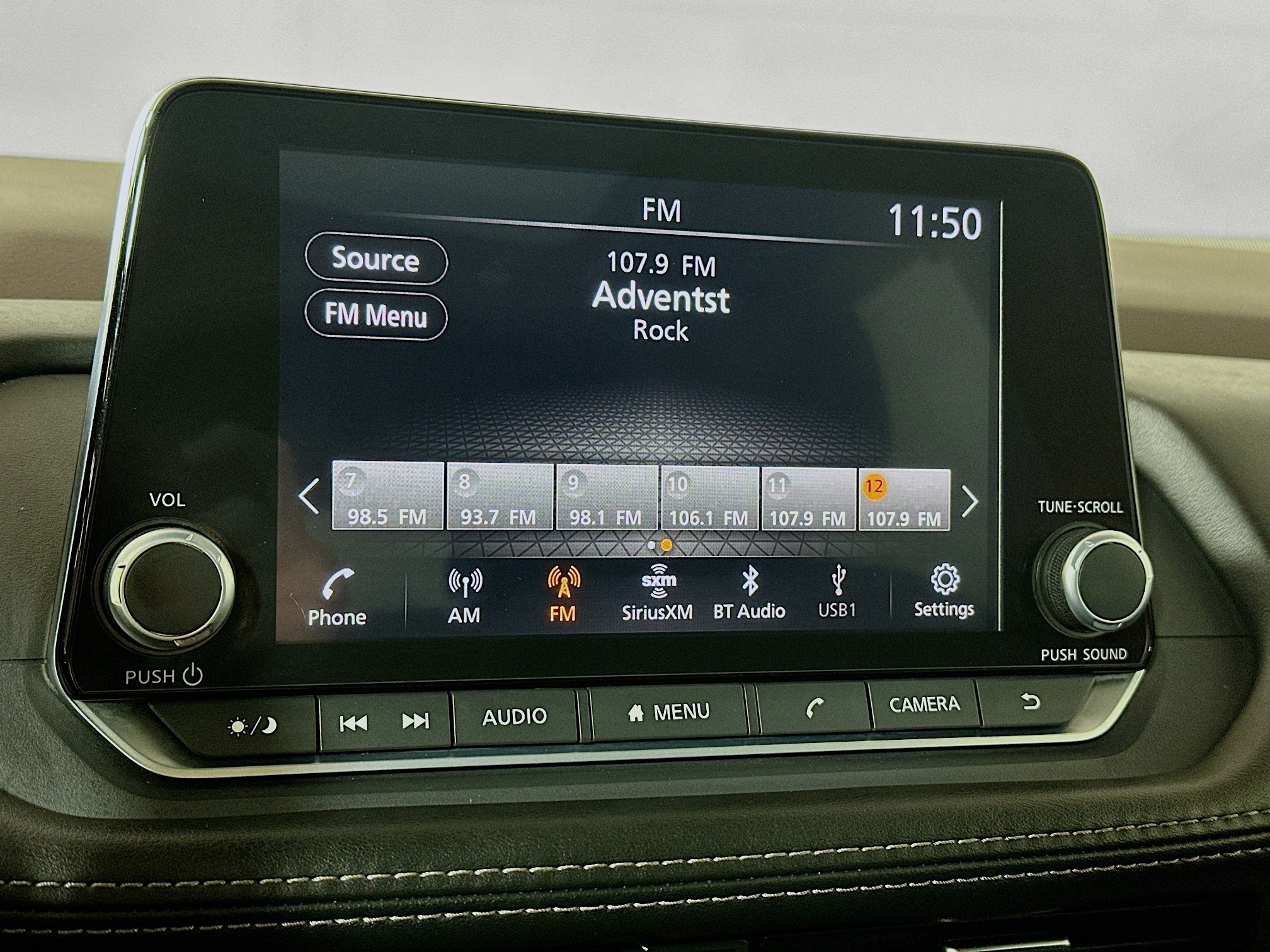 Used 2023 Nissan Rogue SV w/ SV Premium B Package AWD/4WD image 14