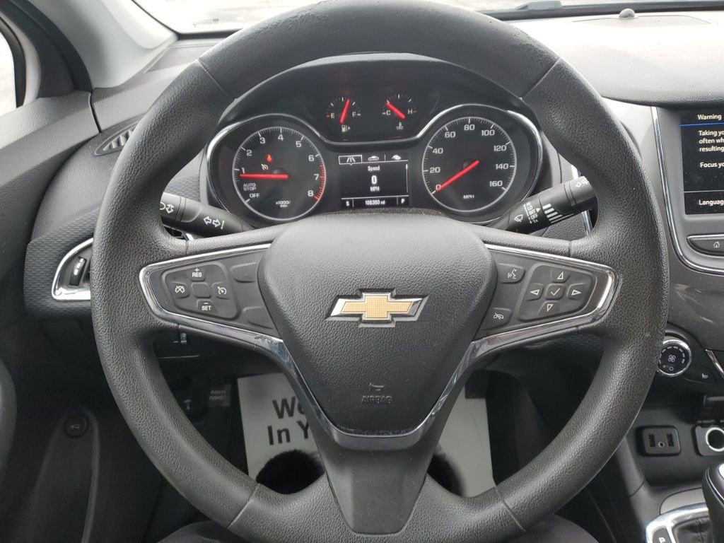 Used 2019 Chevrolet Cruze LT w/ Convenience Package image 13