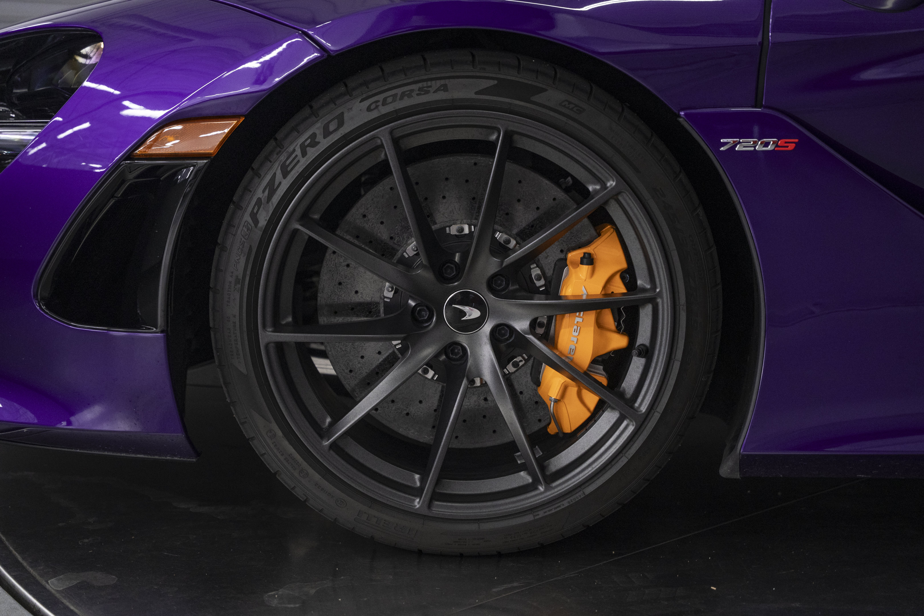 Used 2022 McLaren 720S Spider RWD image 30