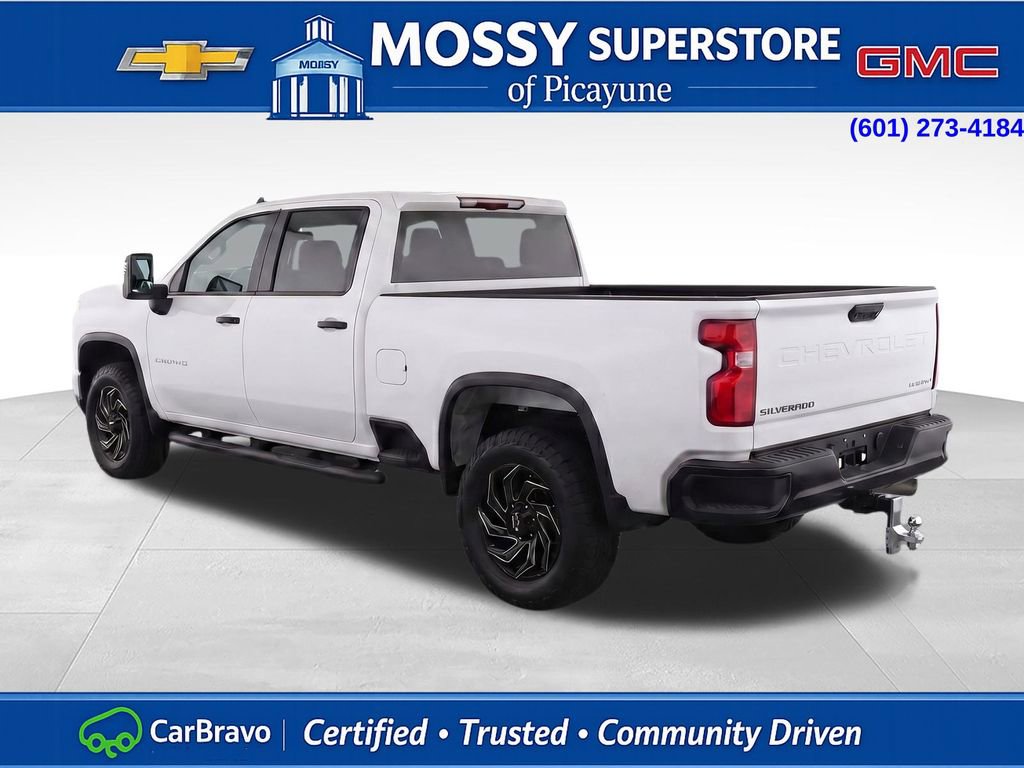Used 2021 Chevrolet Silverado 2500 Custom w/ Custom Value Package image 3