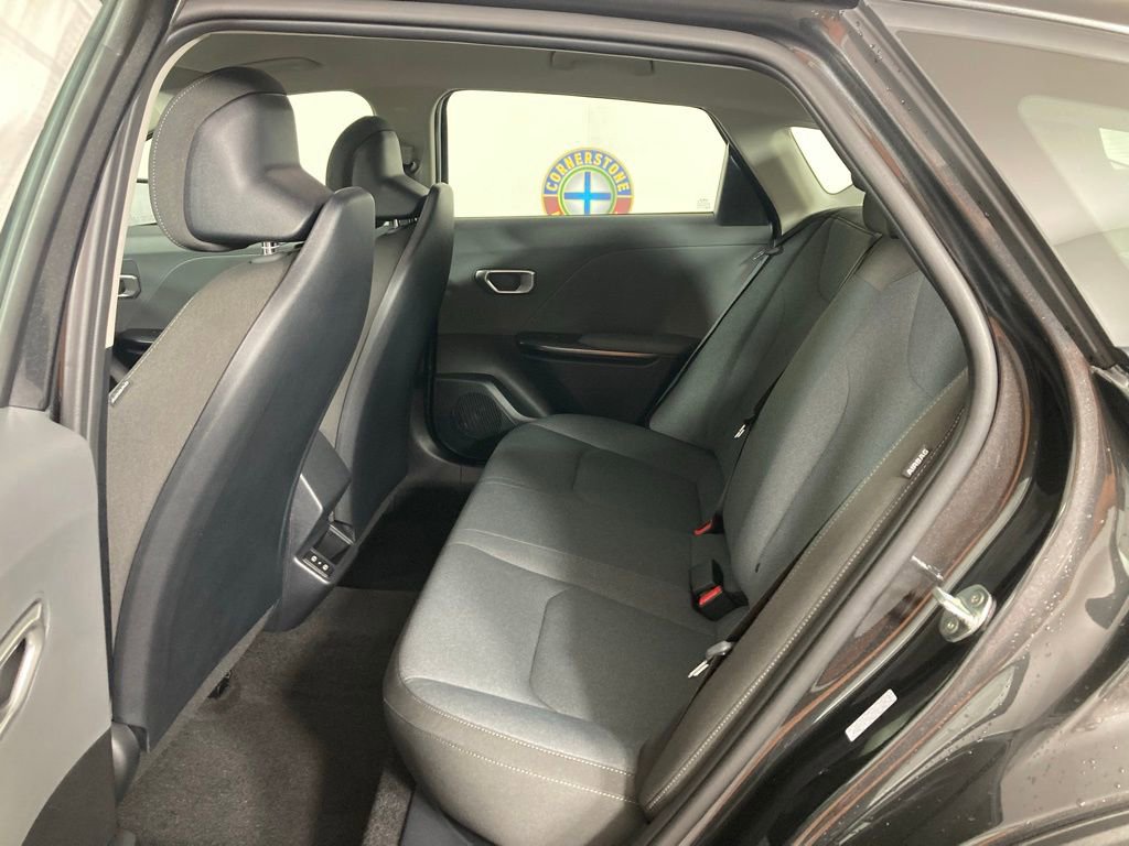 New 2025 Kia K4 LXS image 13