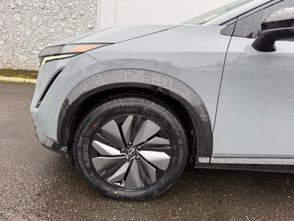 Certified 2023 Nissan Ariya AWD image 12