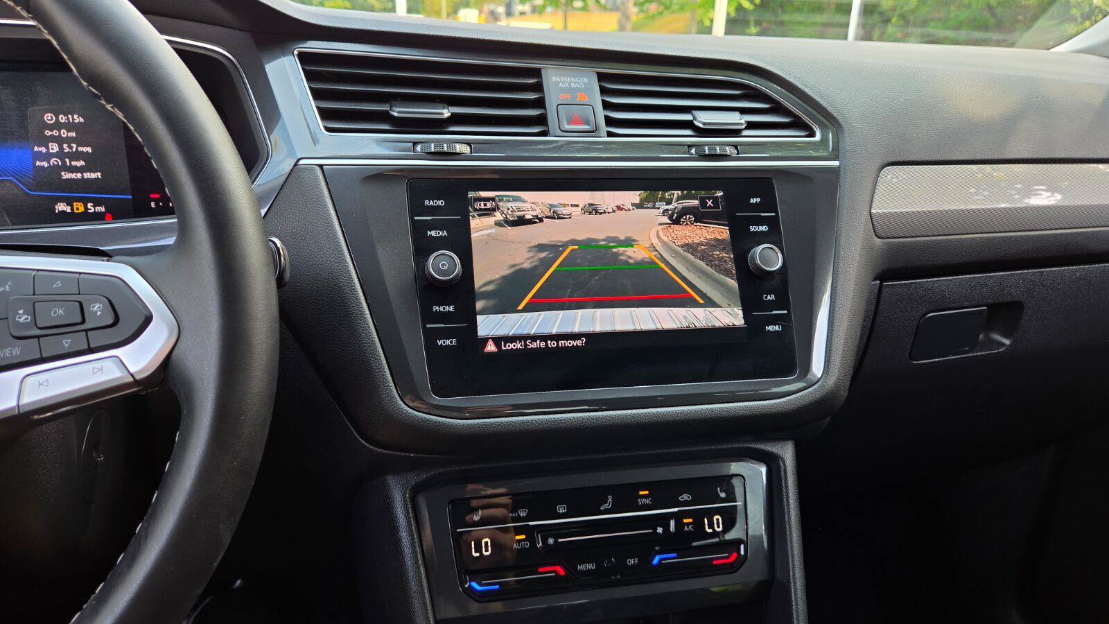 Certified 2023 Volkswagen Tiguan SE AWD/4WD image 30
