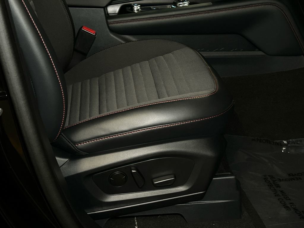 Used 2025 Ford Explorer ST-Line w/ Premium Package image 15