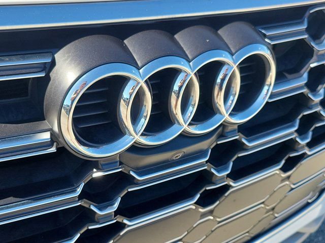 Used 2022 Audi SQ5 Premium Plus w/ Premium Plus Package image 7