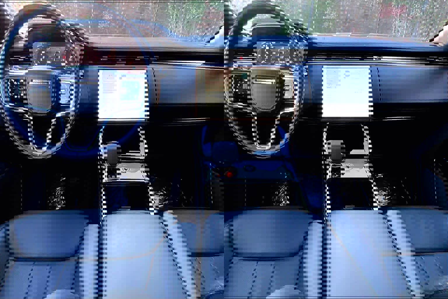 Used 2024 Land Rover Range Rover Sport SE image 14