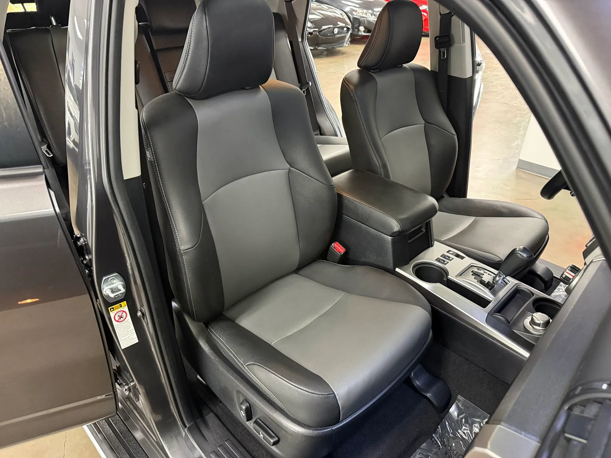 Used 2019 Toyota 4Runner SR5 Premium AWD/4WD image 12