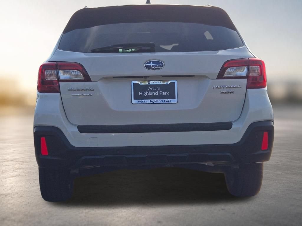 Used 2018 Subaru Outback 3.6R Touring AWD/4WD image 17