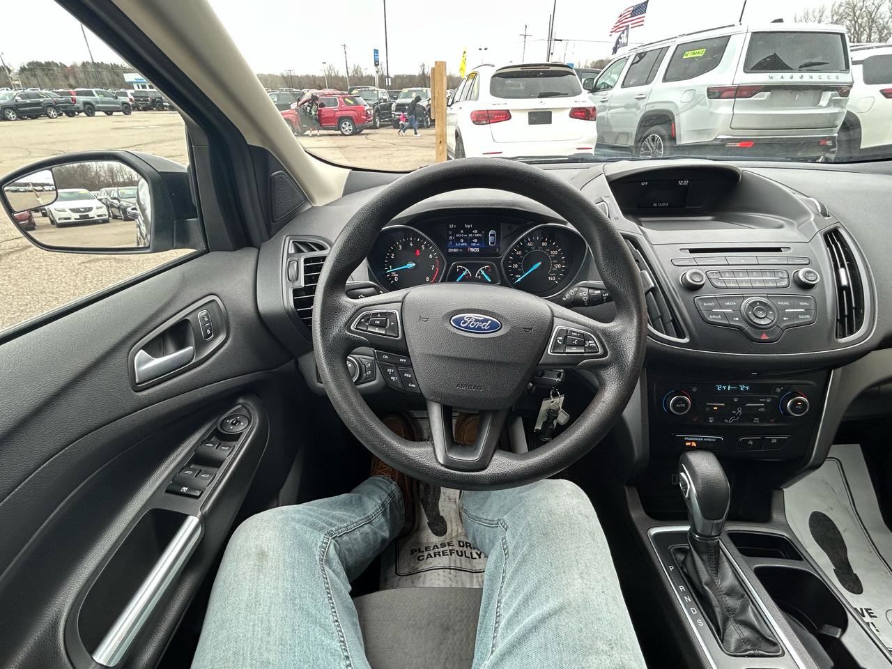 Used 2018 Ford Escape SE image 29