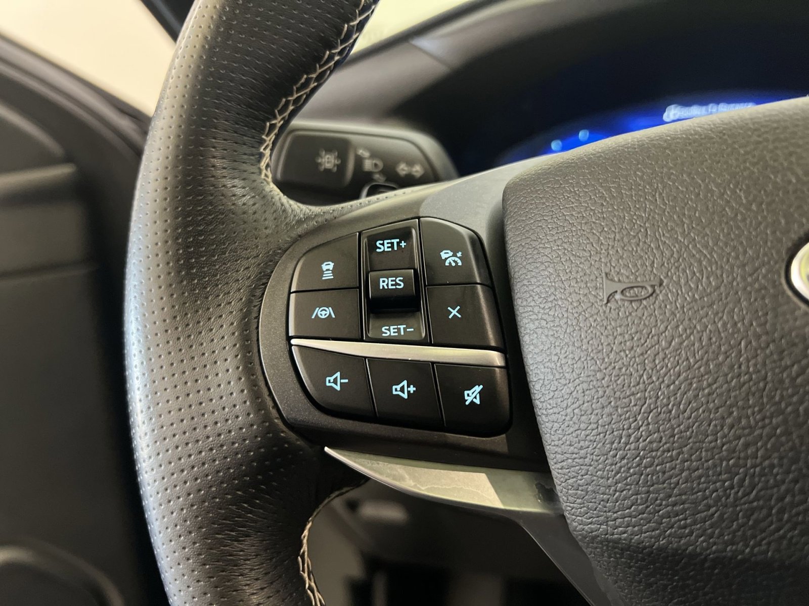 Used 2020 Ford Explorer ST w/ ST Street Pack AWD/4WD image 33