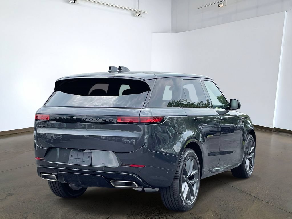 New 2026 Land Rover Range Rover Sport Dynamic SE AWD/4WD image 4