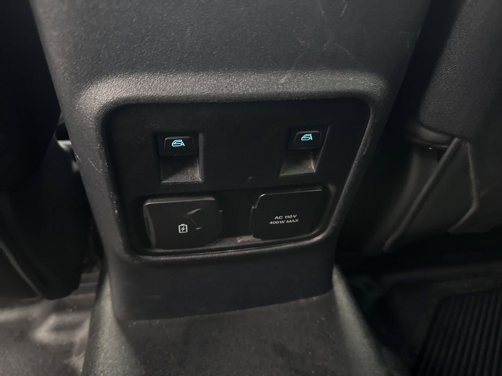 Used 2022 Ford Bronco Badlands image 9