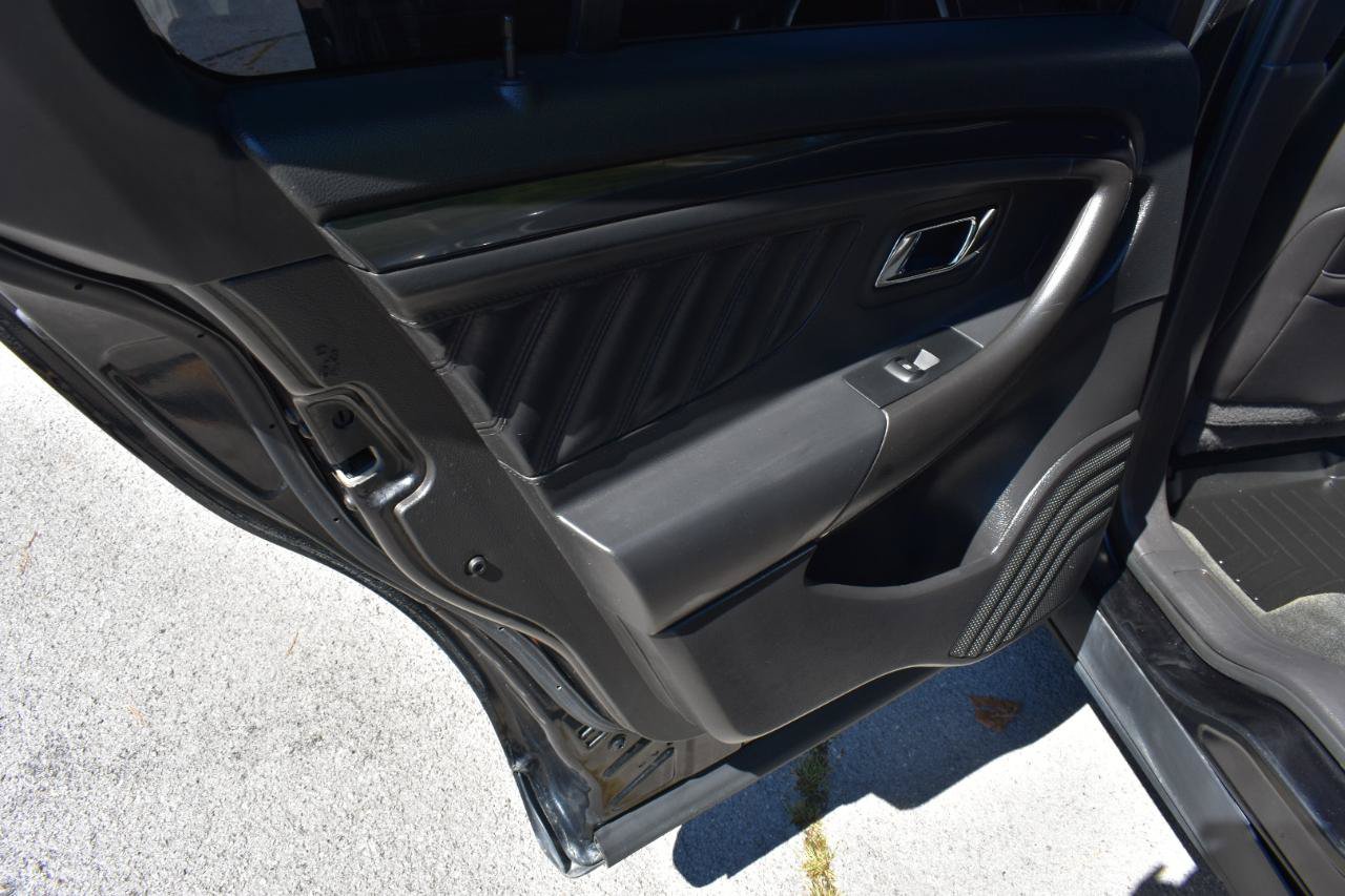 Used 2015 Ford Taurus SHO AWD/4WD image 18
