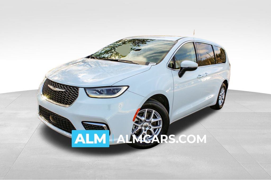 Used 2023 Chrysler Pacifica Touring-L