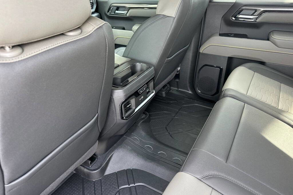 New 2026 Chevrolet Silverado 1500 ZR2 image 13