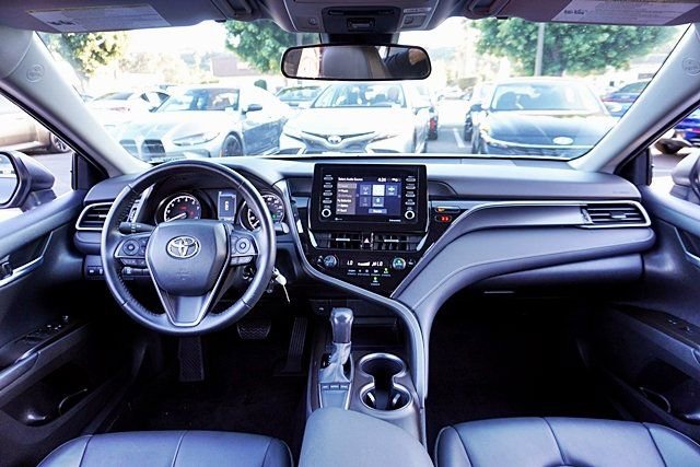 Used 2023 Toyota Camry SE image 17