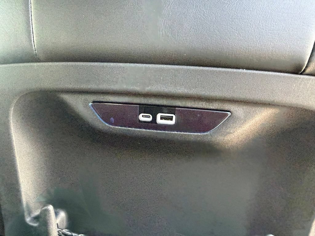 New 2027 Chrysler Pacifica Limited FWD image 55