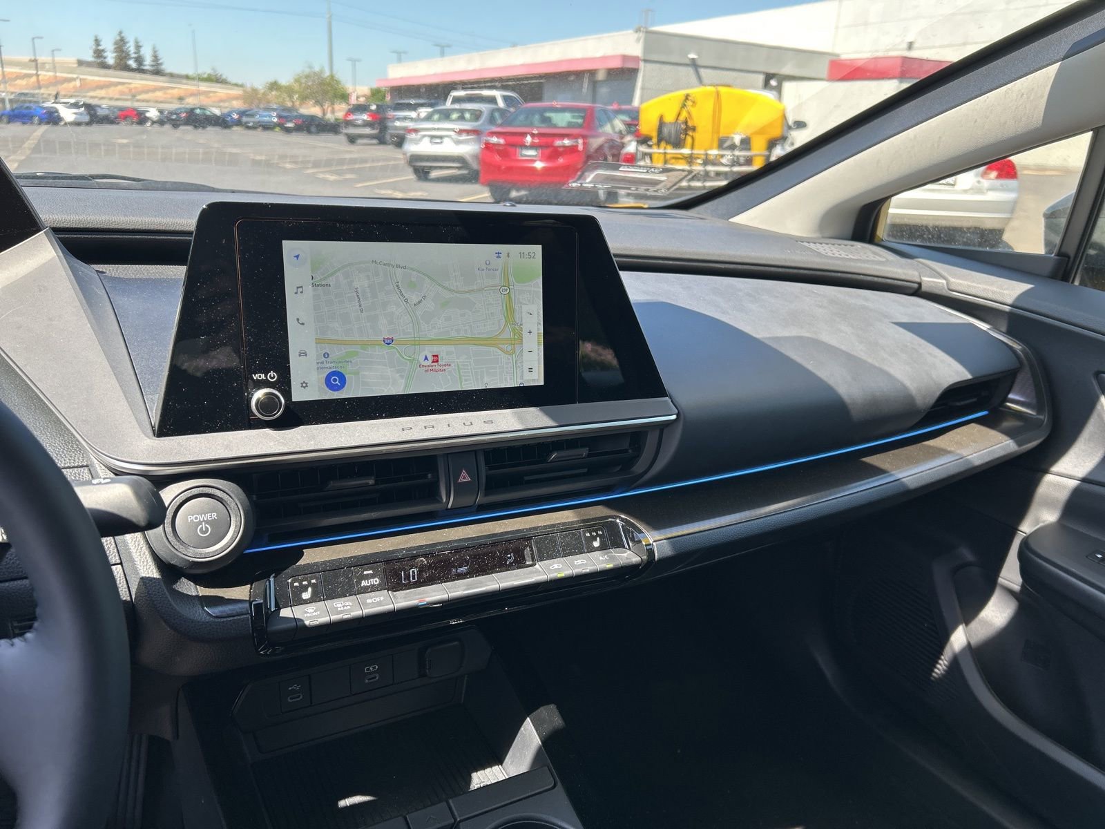 Used 2026 Toyota Prius Plug-In Hybrid image 9