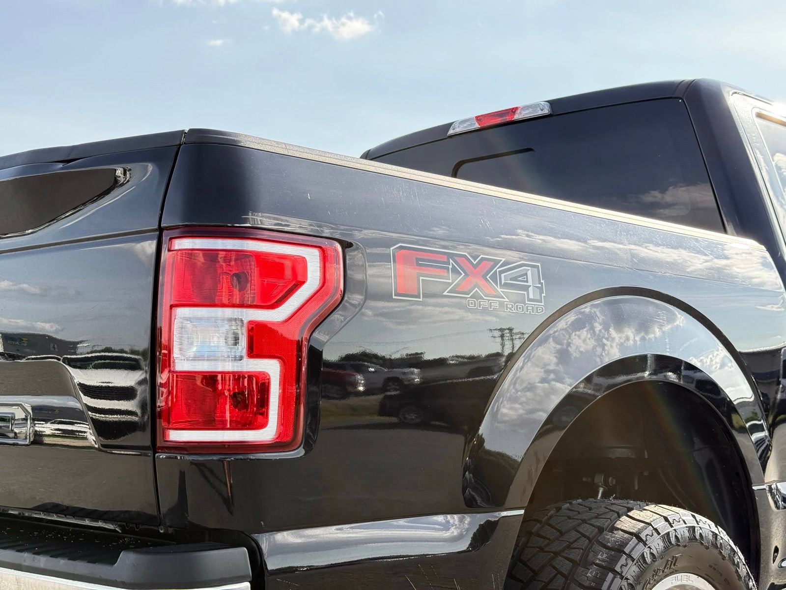 Used 2020 Ford F150 XLT w/ Equipment Group 302A Luxury AWD/4WD image 13