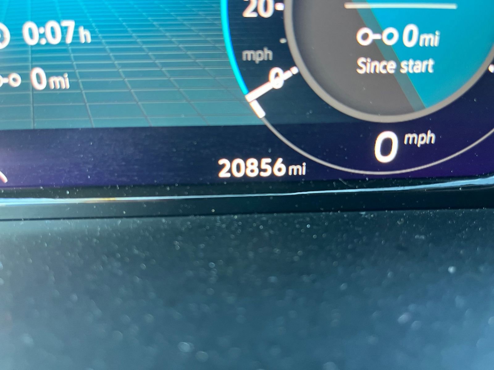 Used 2025 Volkswagen Atlas Cross Sport SE image 35