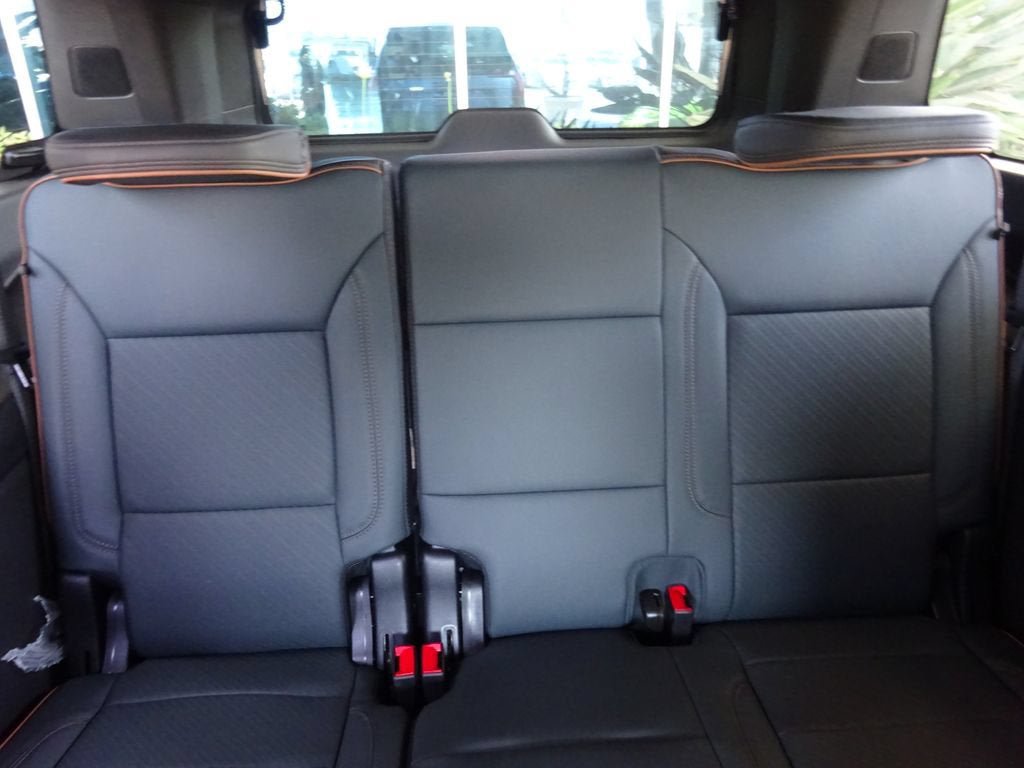 New 2026 GMC Yukon XL AT4 w/ AT4 Premium Plus Package AWD/4WD image 23