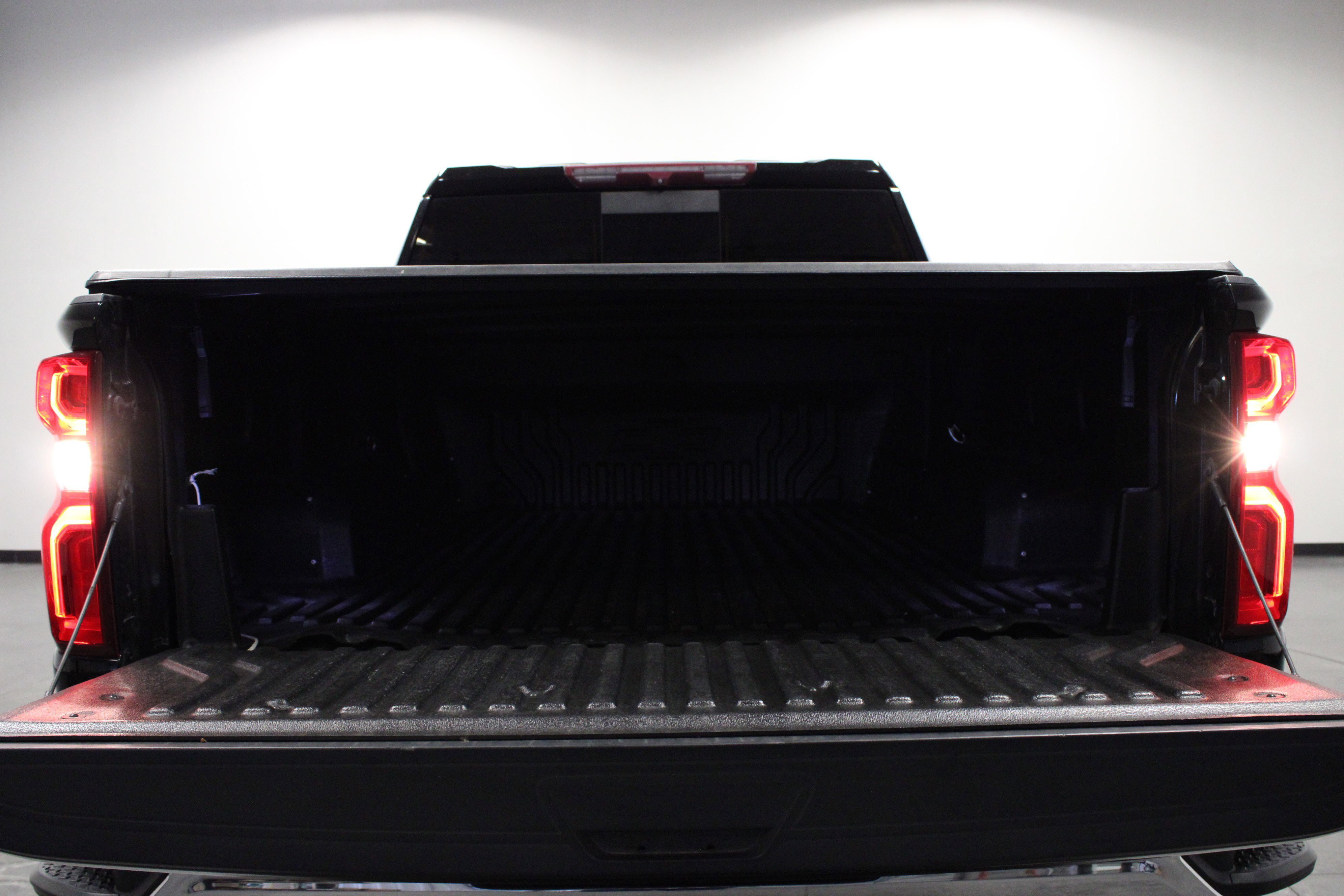 Used 2022 Chevrolet Silverado 2500 LTZ w/ LTZ Convenience Package image 14