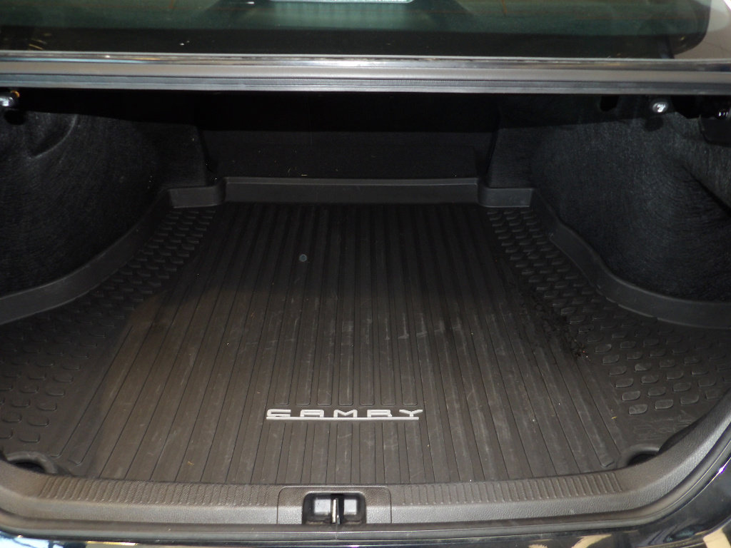 Used 2024 Toyota Camry SE AWD/4WD image 19