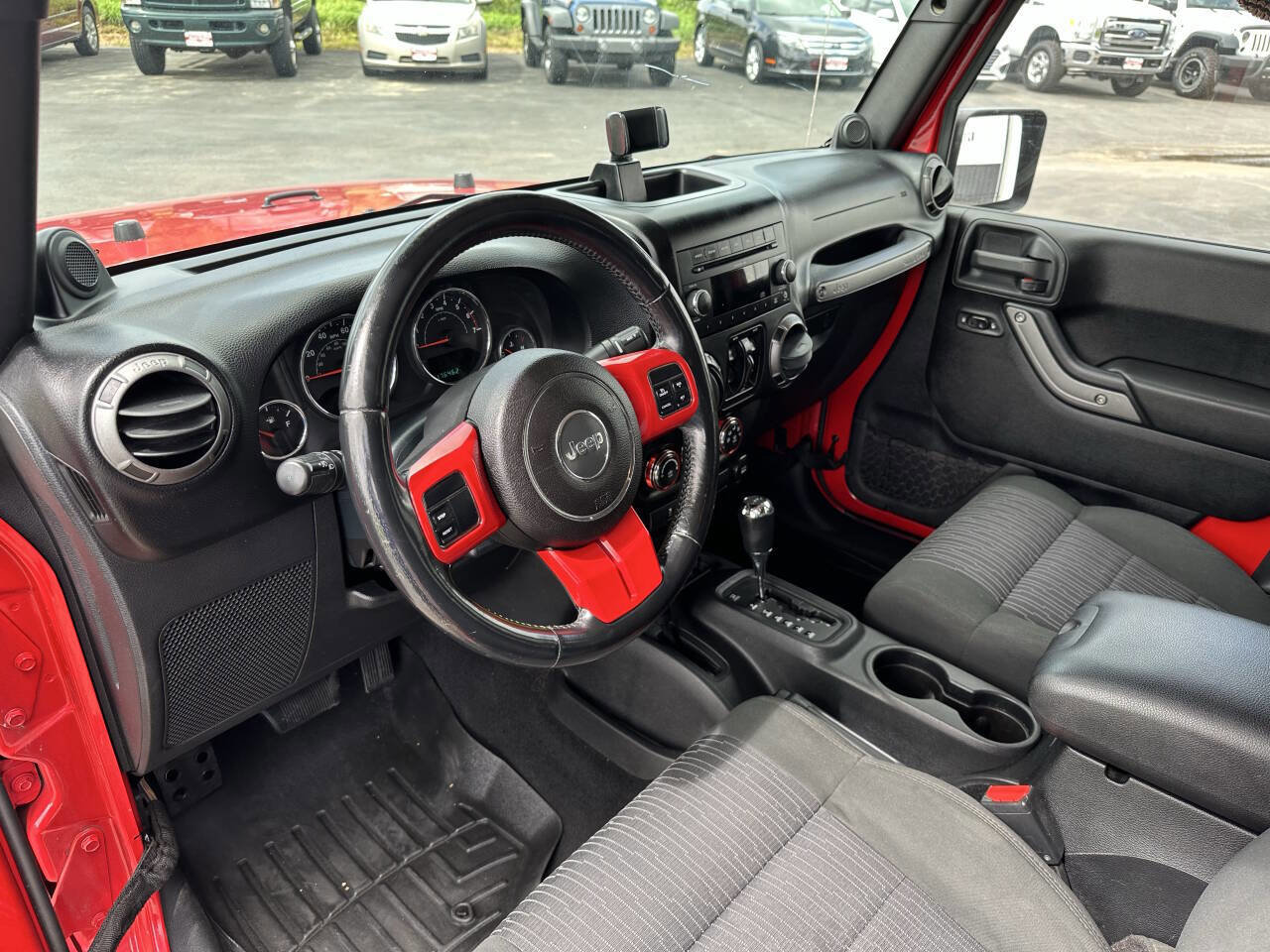 Used 2011 Jeep Wrangler Unlimited Sport image 14