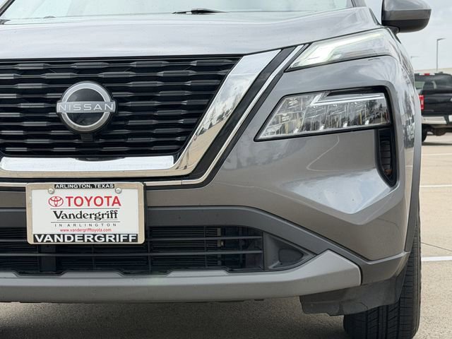 Used 2023 Nissan Rogue SV image 9