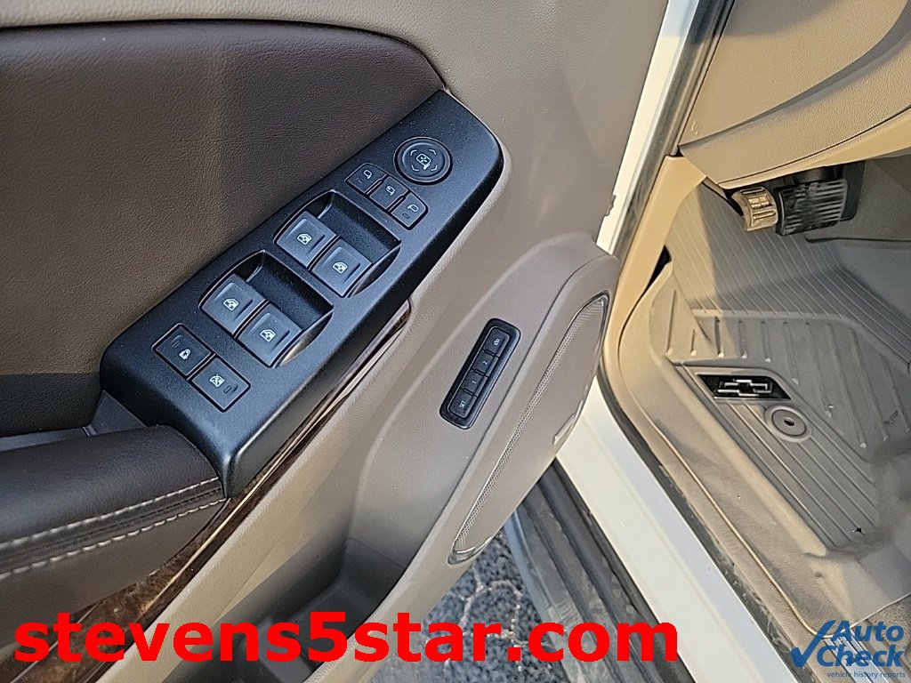 Used 2020 Chevrolet Suburban LT image 13