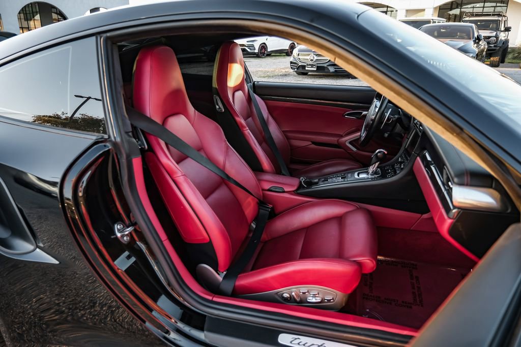 Used 2015 Porsche 911 Turbo S image 35