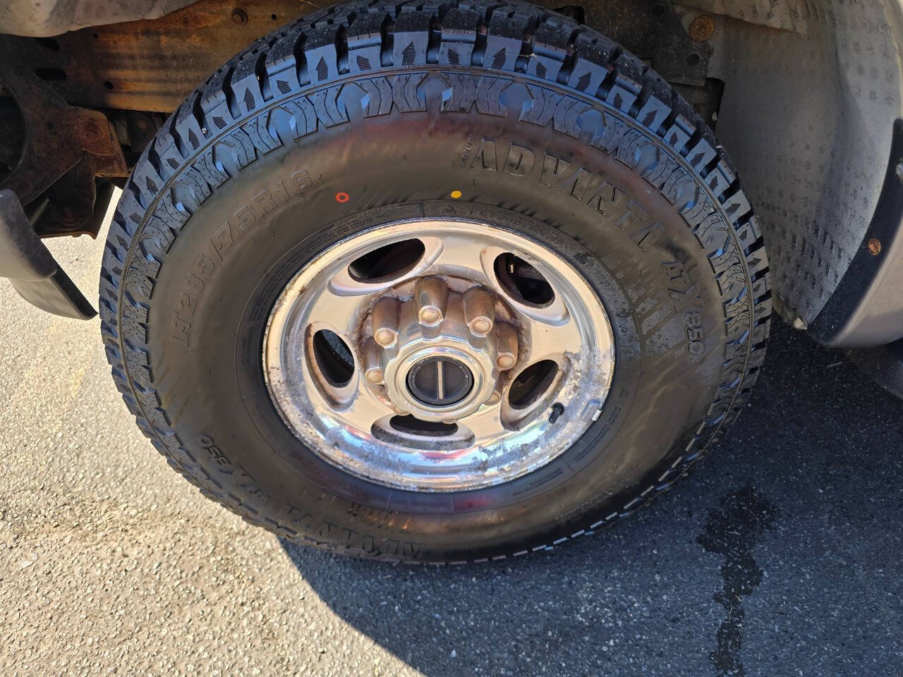 Used 2004 Ford Excursion XLT AWD/4WD image 10