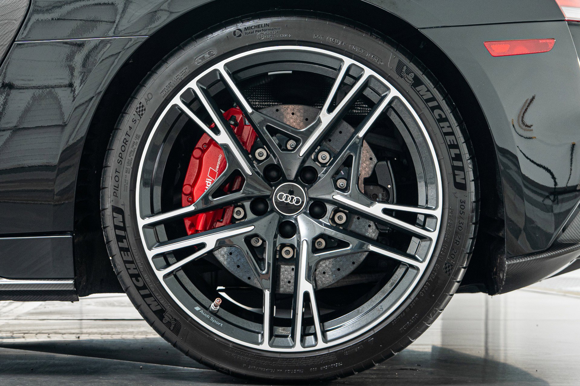 Used 2023 Audi R8 V10 performance image 11