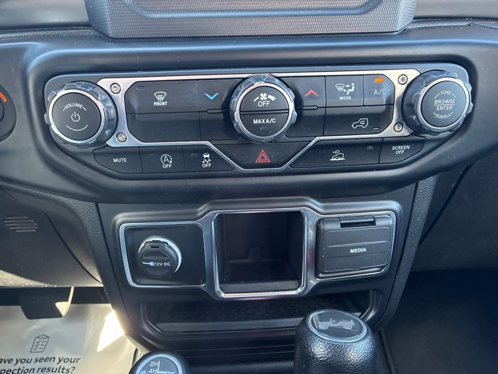 Used 2022 Jeep Wrangler Unlimited Sport AWD/4WD image 17