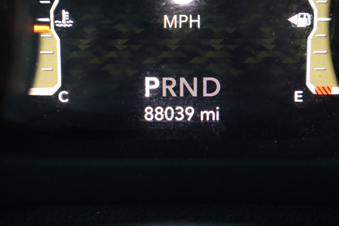 Used 2020 Jeep Wrangler Unlimited Sahara image 35