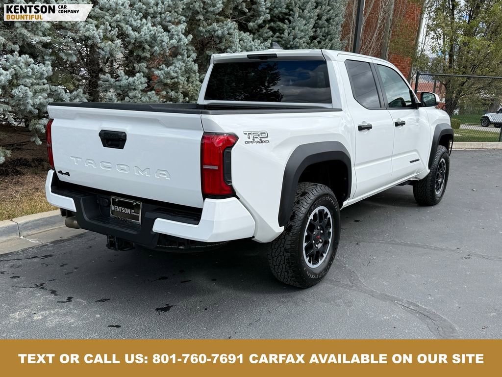 Used 2025 Toyota Tacoma TRD Off-Road image 9