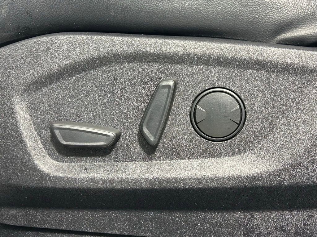 Used 2024 Ford Edge SEL image 29