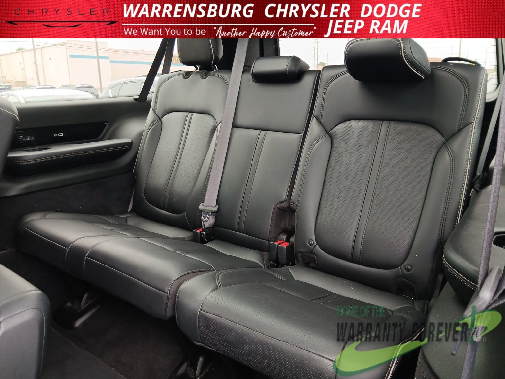 Used 2024 Jeep Grand Wagoneer L Series II w/ Quick Order Packagew 28T AWD/4WD image 17
