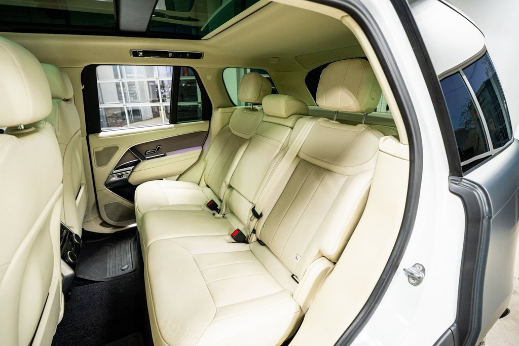 Used 2024 Land Rover Range Rover SE image 51