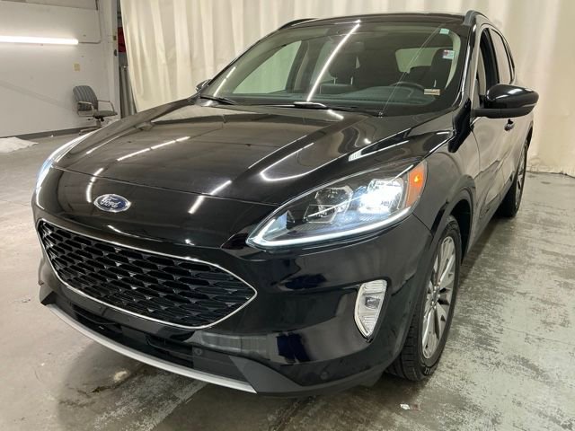 Used 2020 Ford Escape Titanium image 8