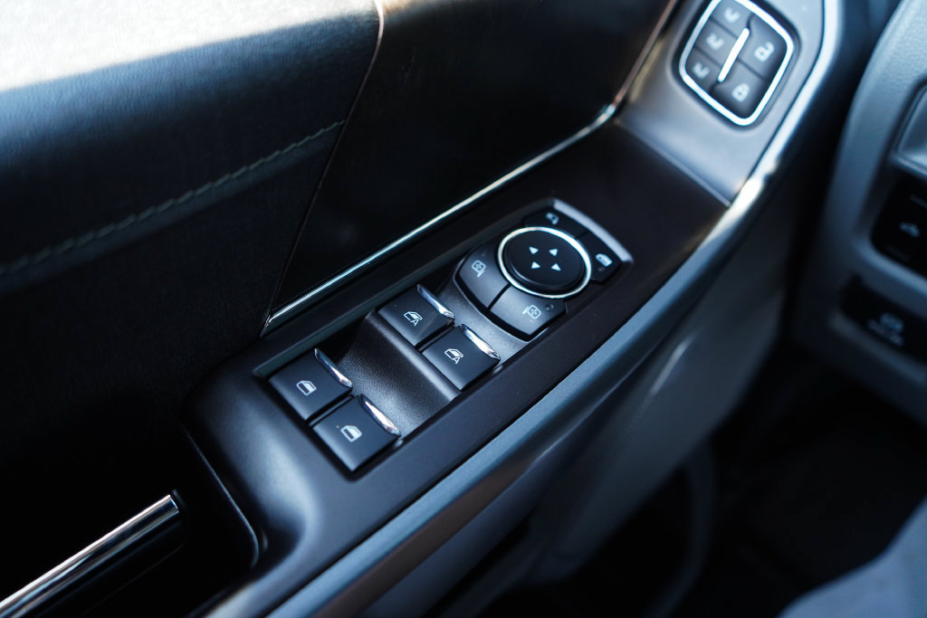 Used 2023 Ford F150 Lariat AWD/4WD image 33