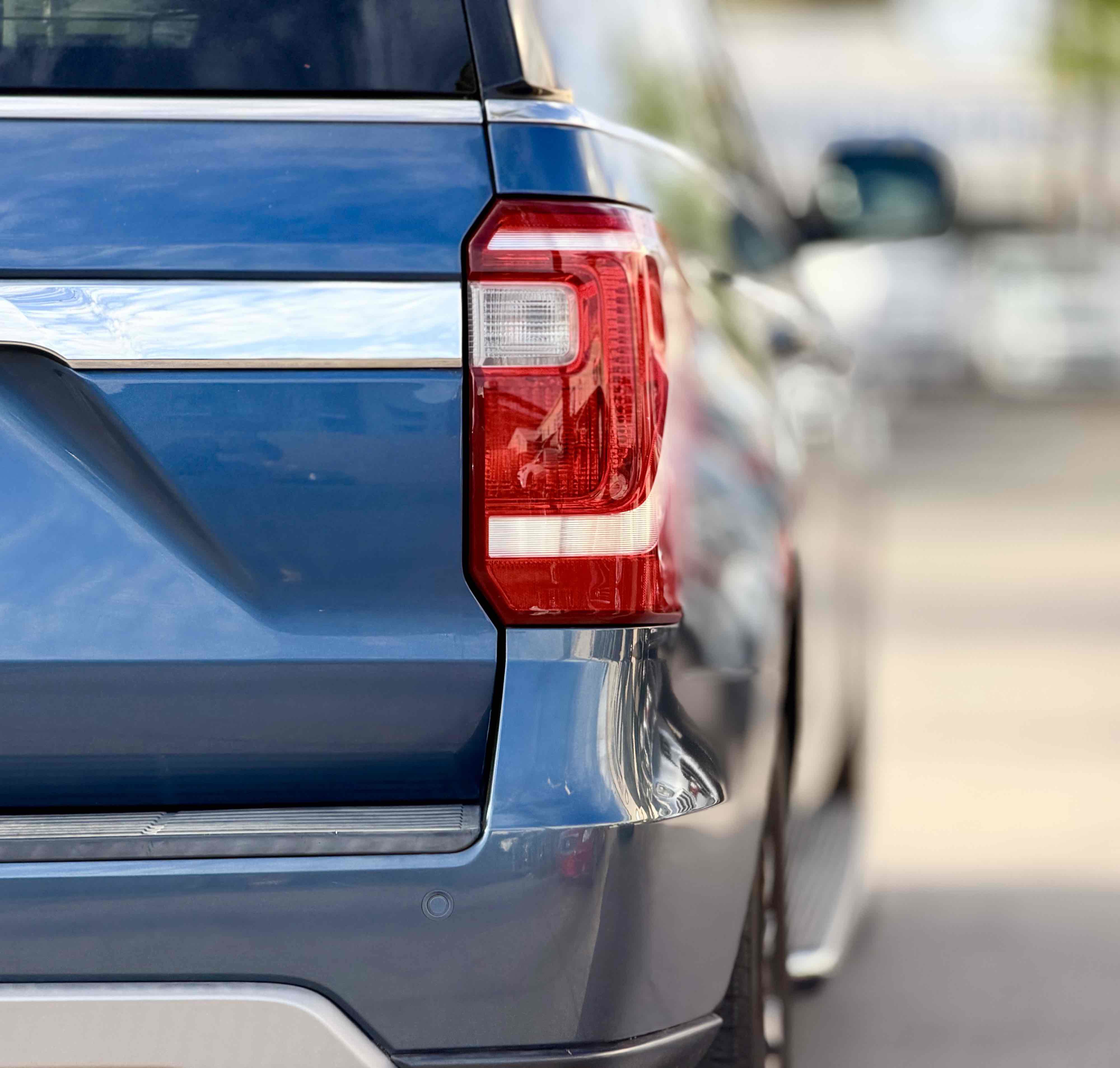 Used 2019 Ford Expedition XLT w/ Equipment Group 202A image 11