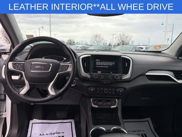 Used 2024 GMC Terrain SLT image 22