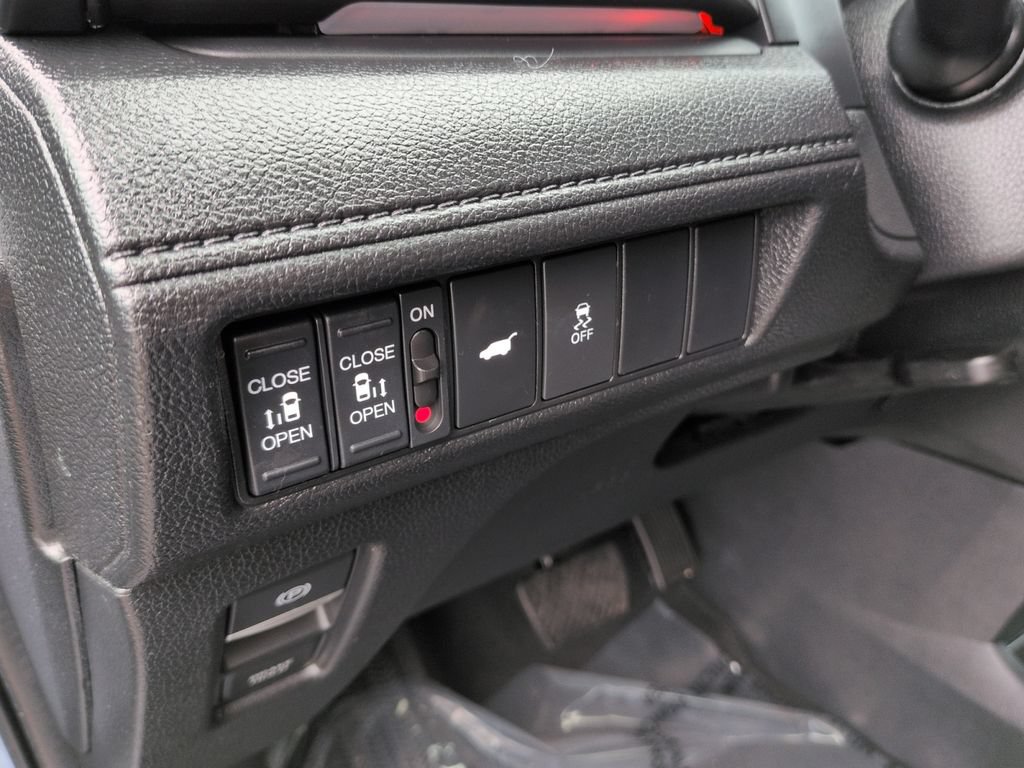 Used 2025 Honda Odyssey Sport-L image 23