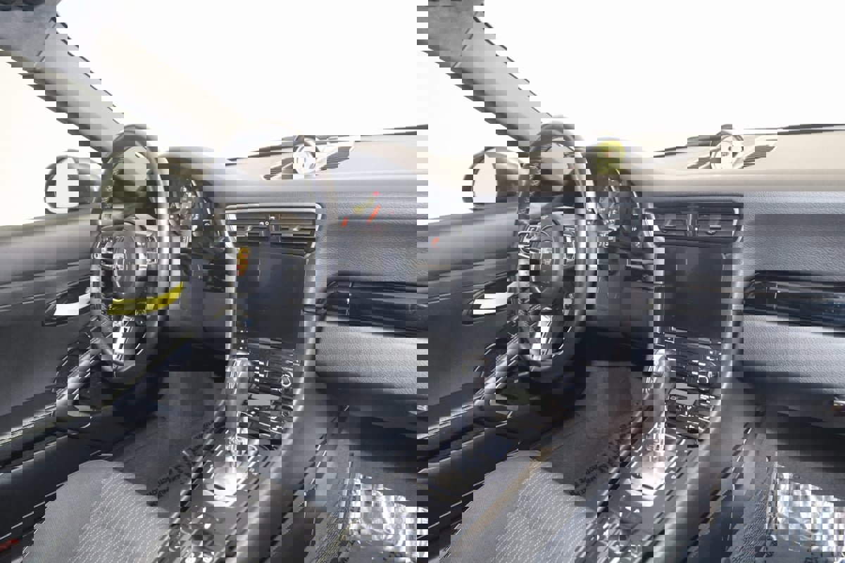 Used 2019 Porsche 911 Carrera T w/ Carrera T Interior Package image 62