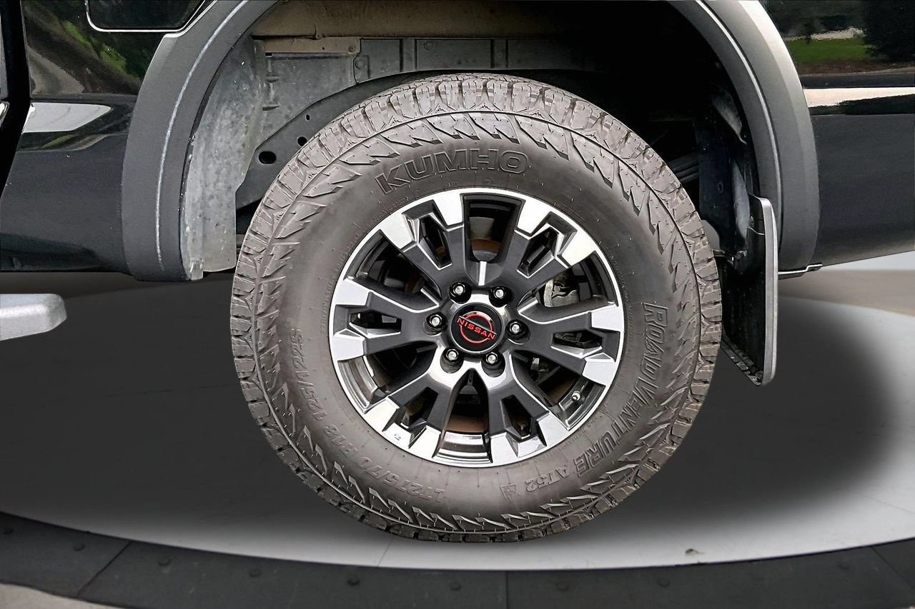 Used 2023 Nissan Titan PRO-4X w/ Pro-4x Convenience Package AWD/4WD image 35