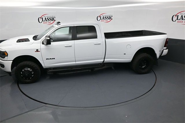 Used 2024 RAM 3500 Laramie w/ Night Edition image 15