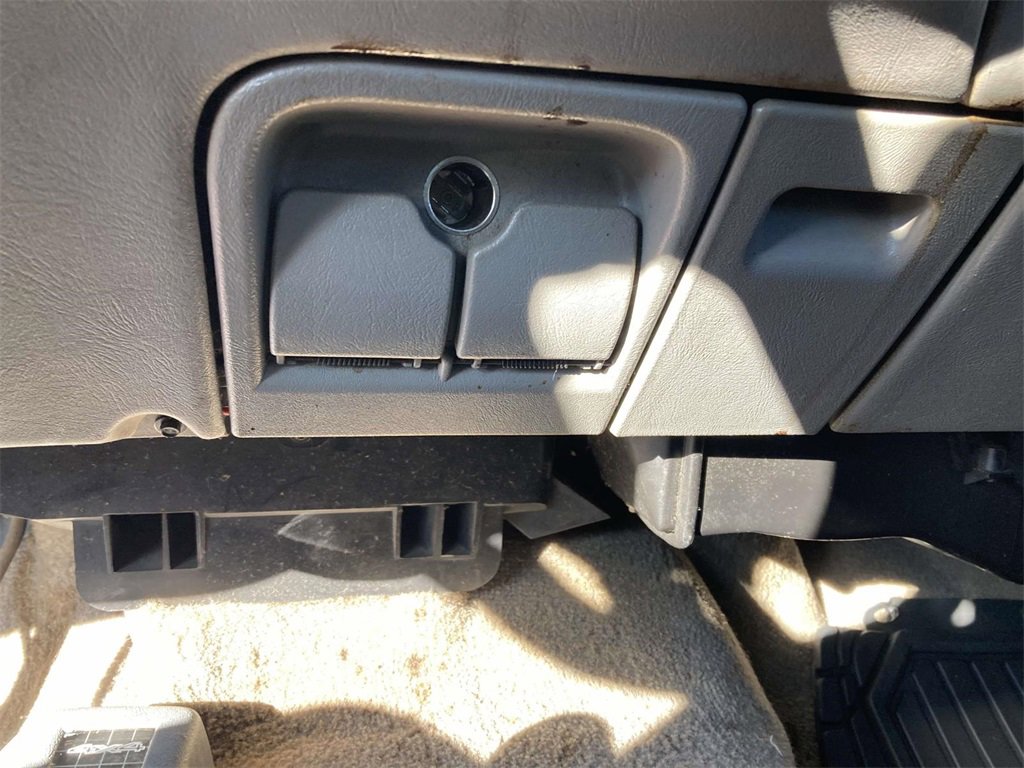 Used 1998 Chevrolet Silverado 1500 Base w/ Preferred Equipment Group 2 image 24