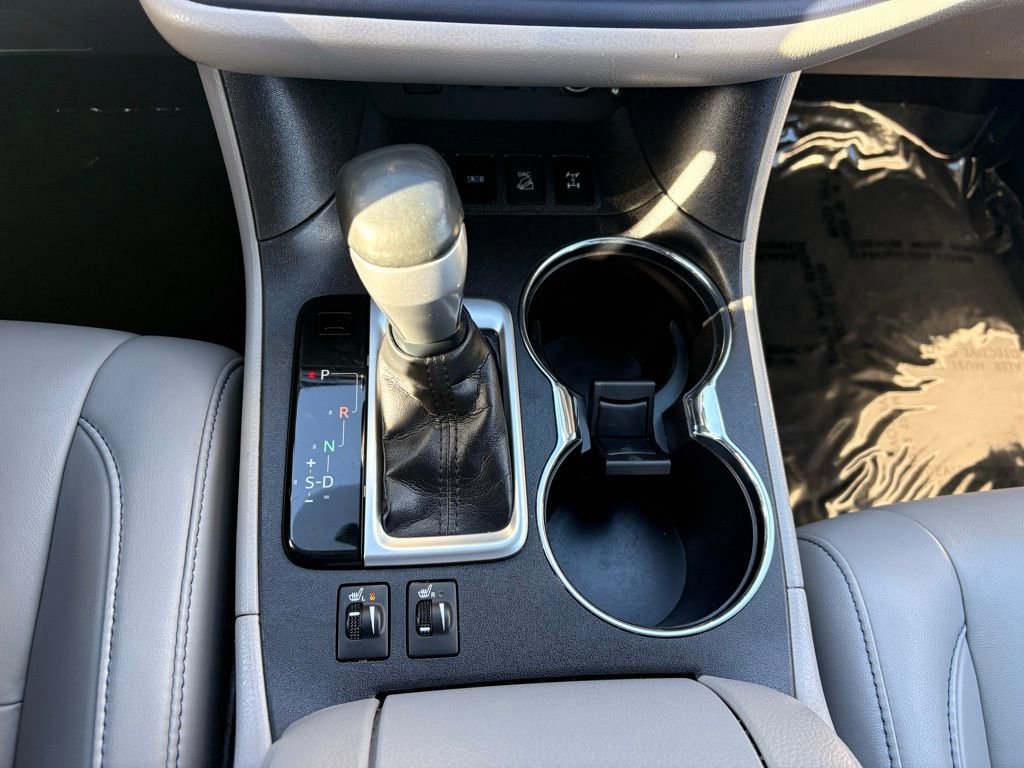 Used 2019 Toyota Highlander XLE image 31